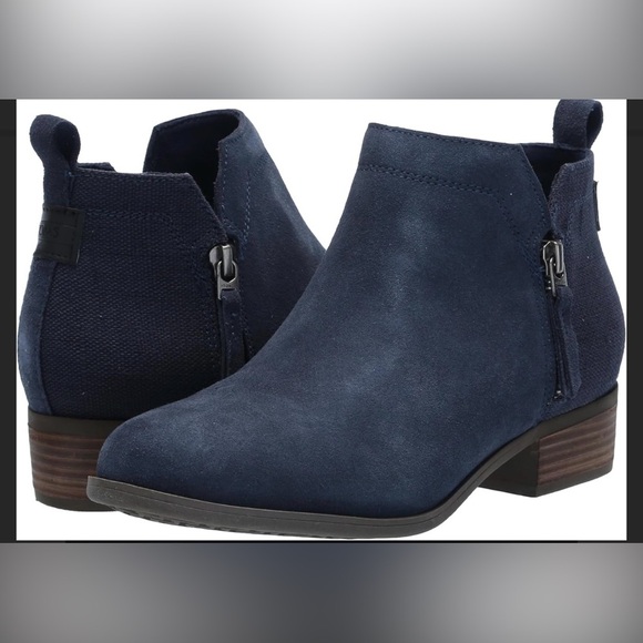 TOMS Women's Dahlia Ankle Boot in Navy Suede/Heritage Canvas - Picture 1 of 6